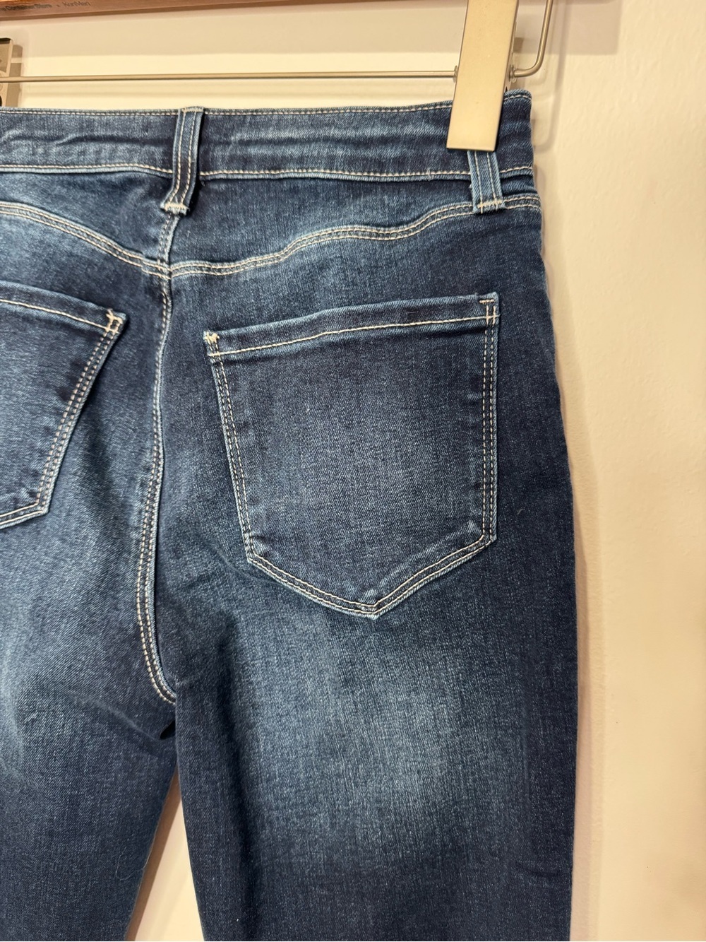 NWT L’AGENCE Selma High Rise Sleek Baby Boot Flare Jeans Size 23 Columbia Wash - Picture 8 of 15